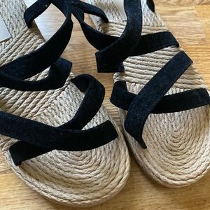Stylish Black Cross Strappy Sandals for Women size EUR 39 or US 8